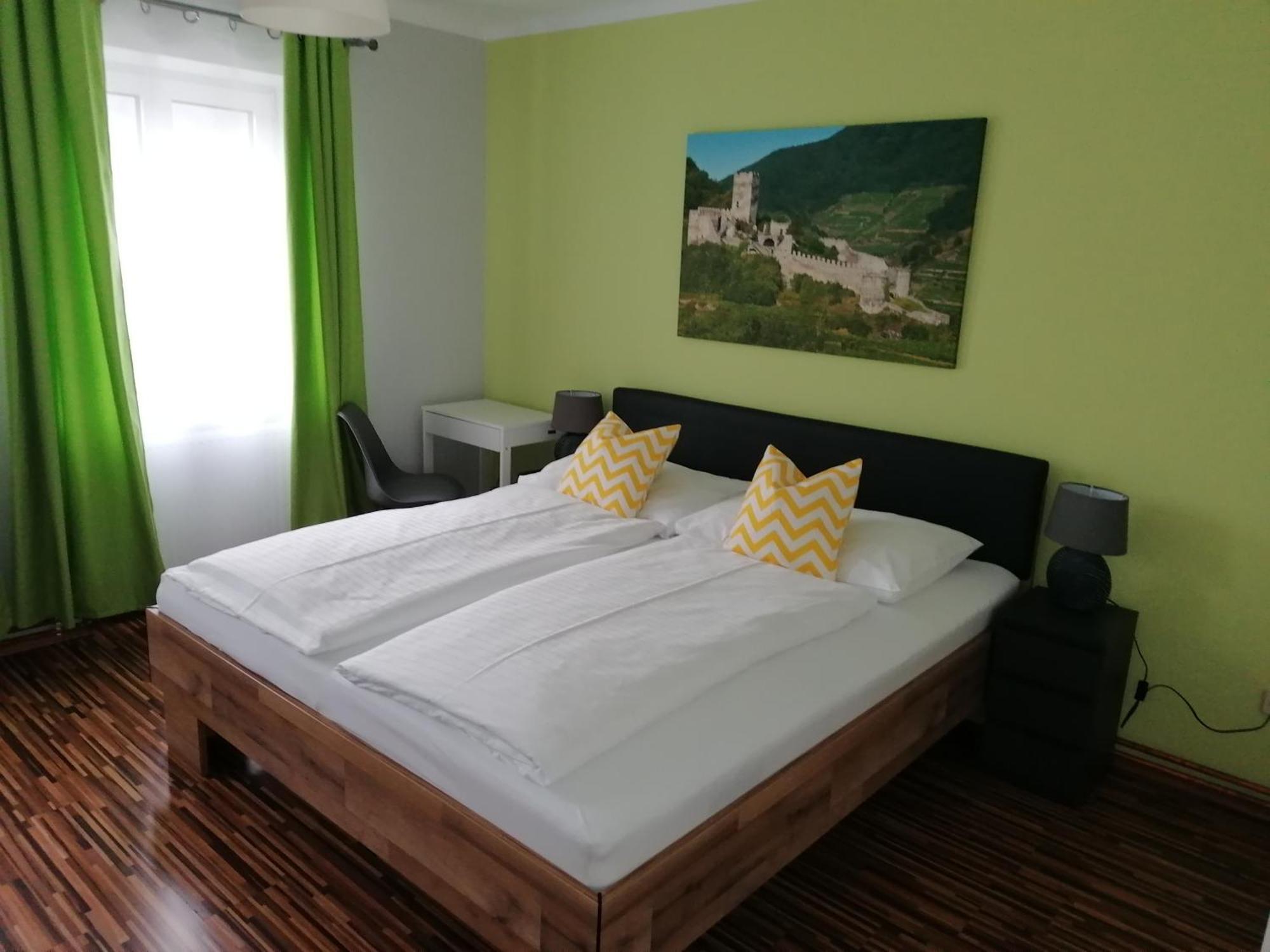 Gaestehaus Ruinenblick Bed & Breakfast Spitz an der Donau Bagian luar foto